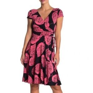 Maggy London Coral Leaf Pattern Faux Wrap Dress Size 4